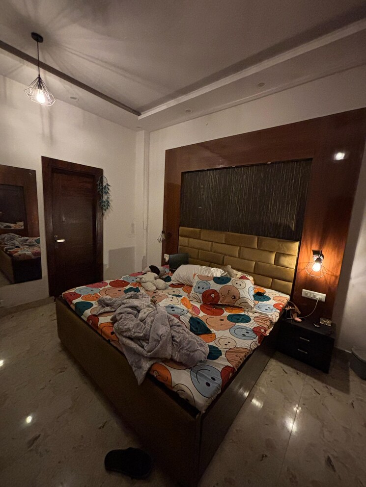 Bedroom, greater kailash i 4 Bedroom 208 Sq.Yd. Builder Floor In Greater Kailash I Delhi 8725364