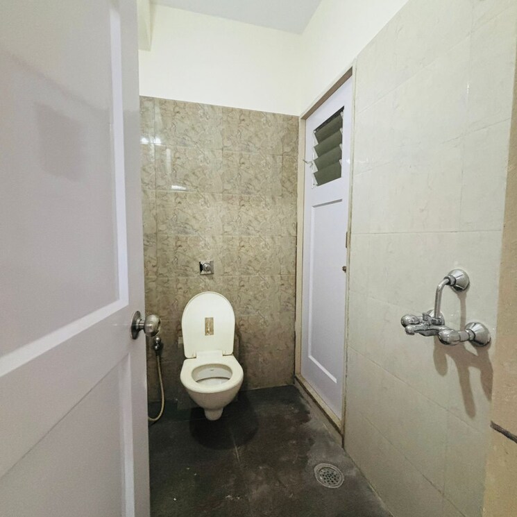 Bathroom, vijay-galaxy 1 Bedroom 450 Sq.Ft. Apartment In Vijay Nagari Thane 8725443