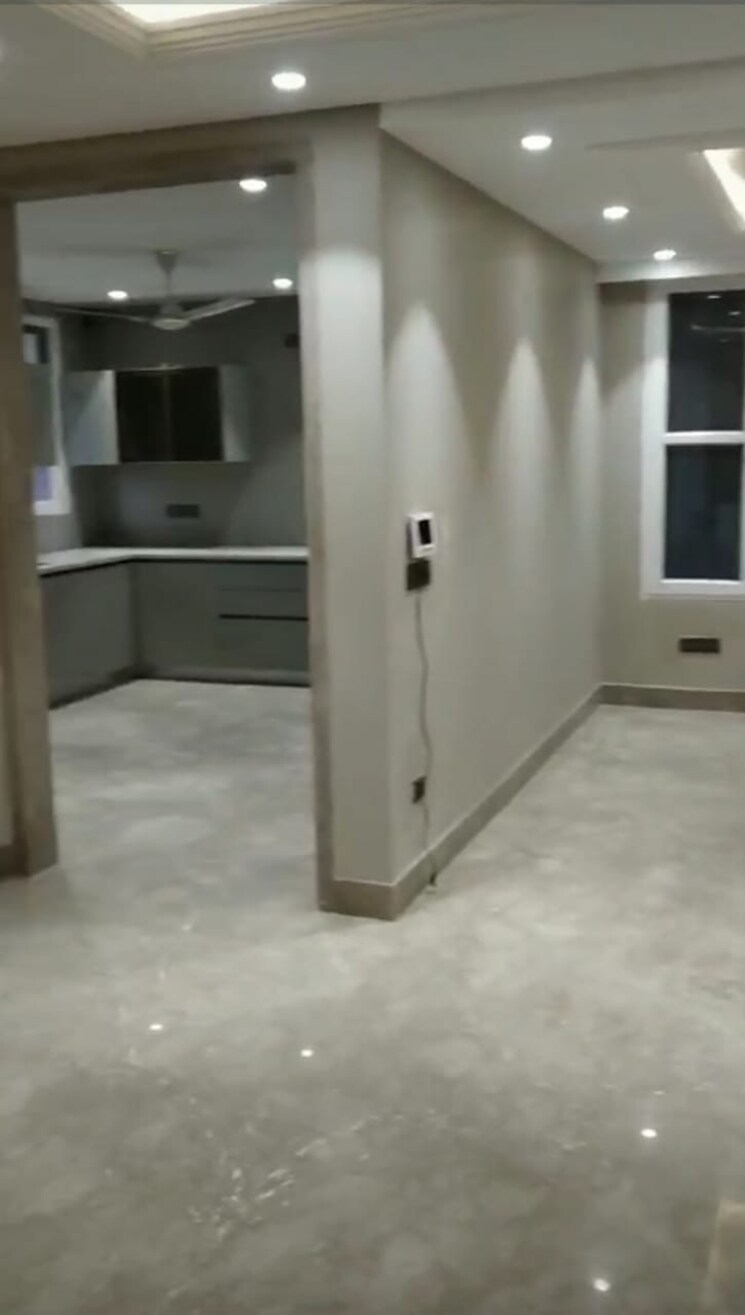 Room, burari 3 Bedroom 135 Sq.Yd. Builder Floor In Burari Delhi 8725493