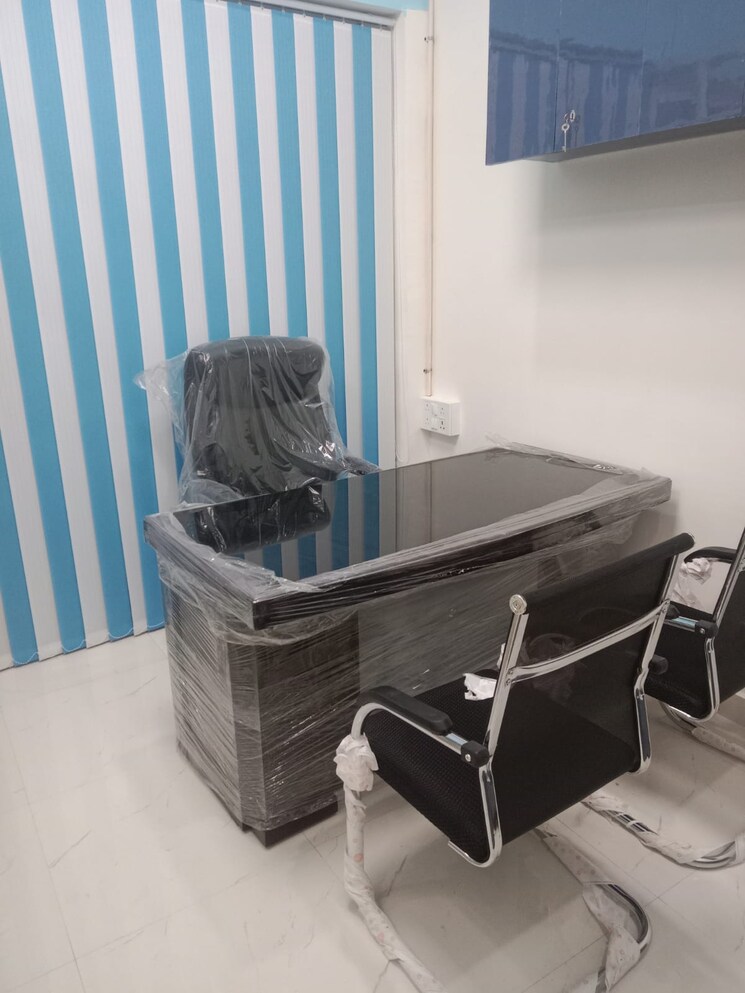 undefined, mmr-52nd-avenue Commercial Office Space 450 Sq.Ft. In Sector 52 Noida 8725515