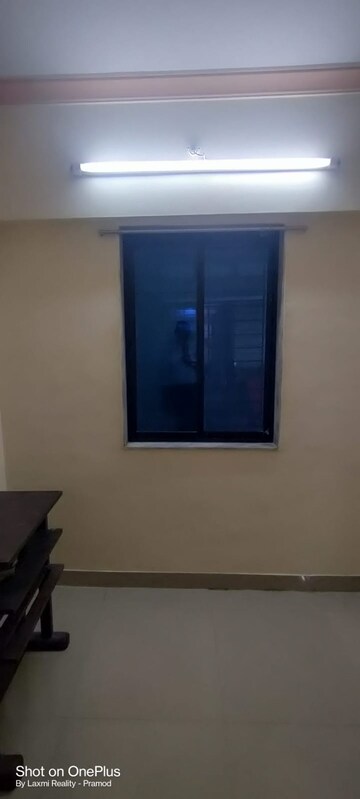 Room in 1 BHK Apartment at Kshitija Shree Laxmi Residency, Byculla West – for Rent