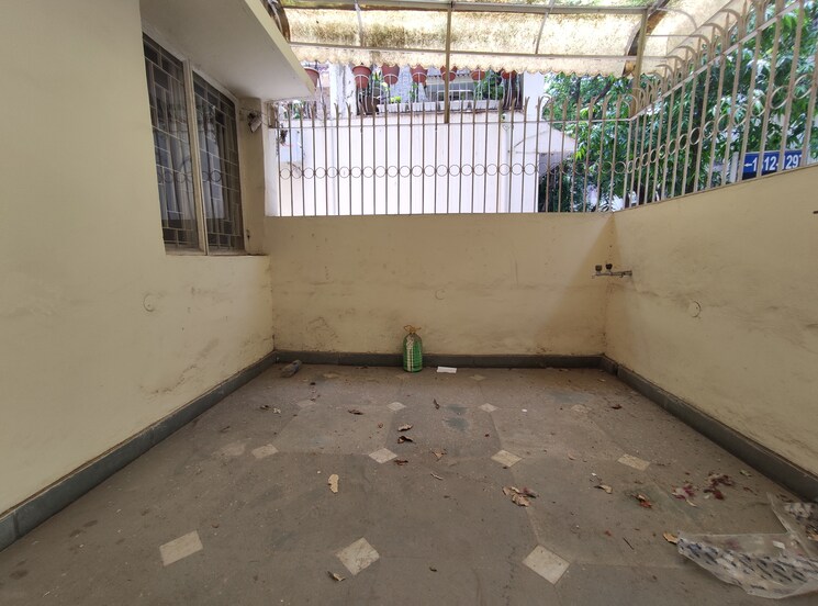 Balcony, vasant kunj 3 Bedroom 1500 Sq.Ft. Apartment In Vasant Kunj Delhi 8725579