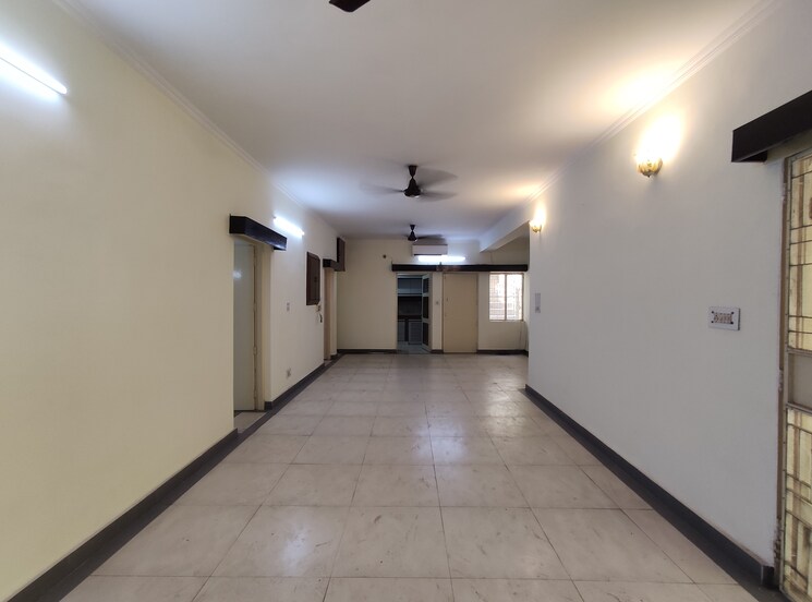 undefined, vasant kunj 3 Bedroom 1500 Sq.Ft. Apartment In Vasant Kunj Delhi 8725579