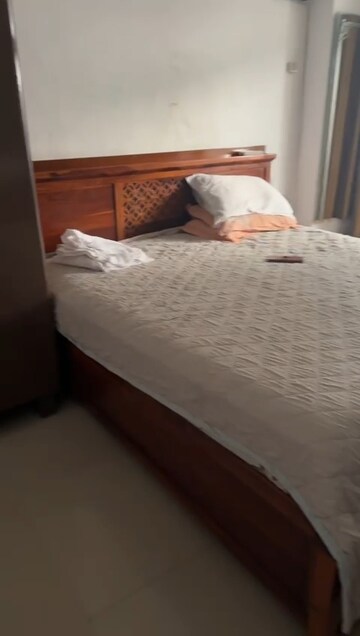 Bedroom in 4 BHK Apartment at Ramprastha Pearl Court, Vaishali Sector 7 – for Rent