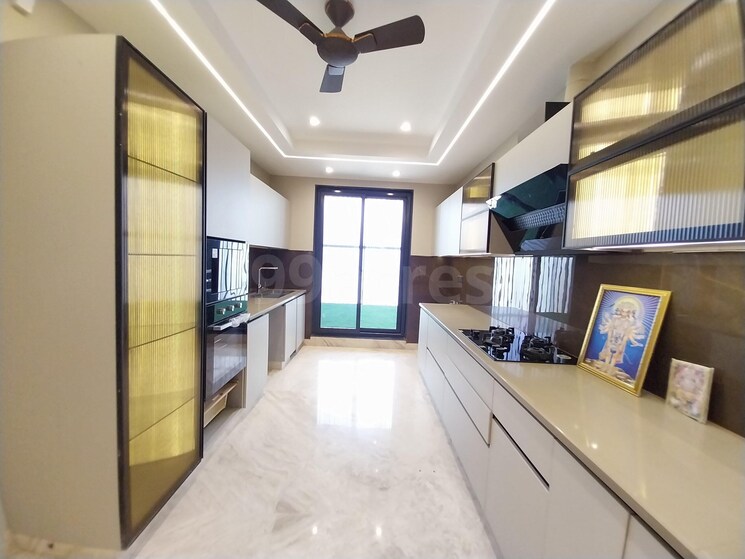 Kitchen, dlf phase i 4 Bedroom 300 Sq.Yd. Builder Floor In Dlf Phase I Gurgaon 8725609