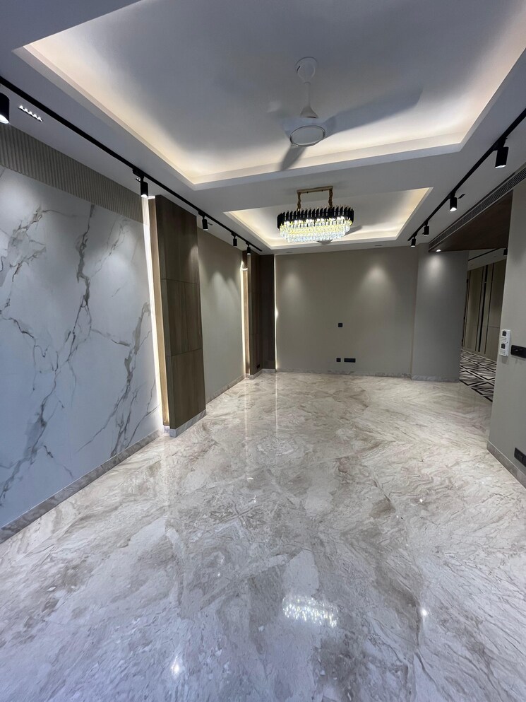 Living Room, dlf phase i 4 Bedroom 300 Sq.Yd. Builder Floor In Dlf Phase I Gurgaon 8725609