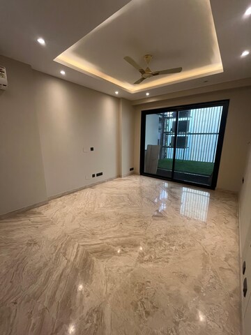Bedroom in 4 BHK Builder Floor at Dlf Phase I – for Sale