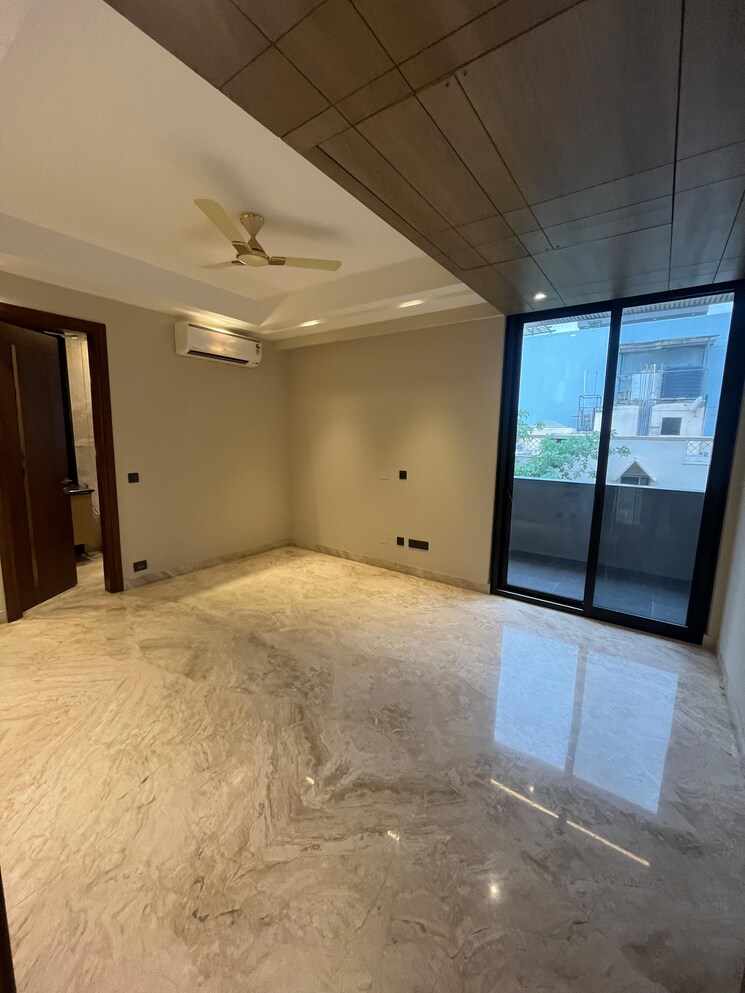 Bedroom, dlf phase i 4 Bedroom 300 Sq.Yd. Builder Floor In Dlf Phase I Gurgaon 8725609