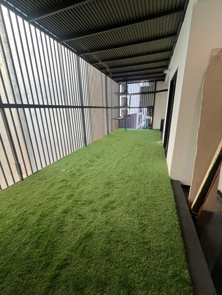 Balcony, dlf phase i 4 Bedroom 300 Sq.Yd. Builder Floor In Dlf Phase I Gurgaon 8725609