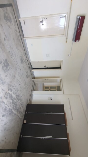 Furnished Amenities in 3 BHK Apartment at Aims Golf Avenue I, Sector 75 – for Rent