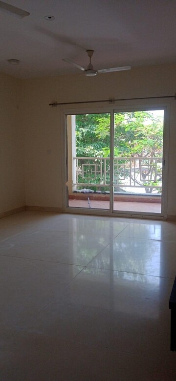 Room in 3 BHK Apartment at Sobha Dew Flower, Jp Nagar – for Rent
