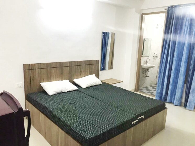 Bedroom, sector 28 1 RK 500 Sq.Ft. Builder Floor In Sector 28 Gurgaon 8720879