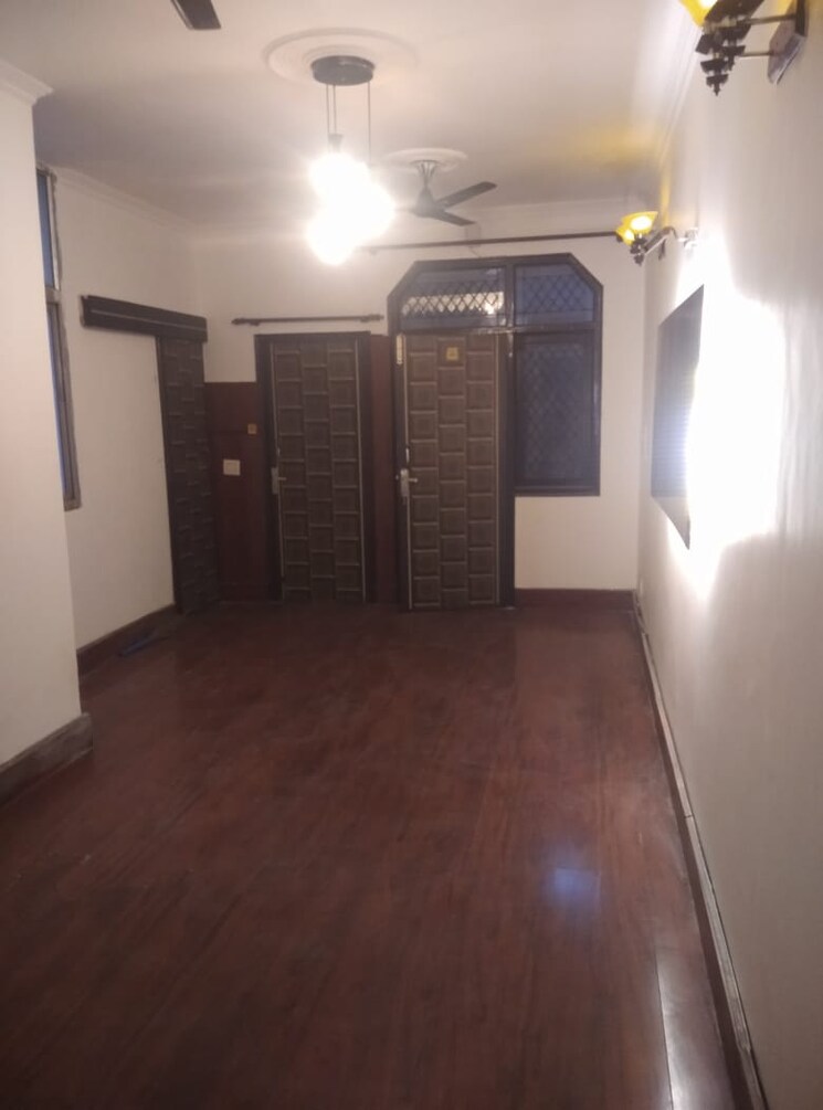 Room, ks-complex 2 Bedroom 1068 Sq.Ft. Builder Floor In Sector 1 Vaishali Ghaziabad 8726104