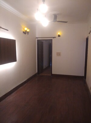 Room in 2 BHK Builder Floor at KS Complex, Sector 1 Vaishali – for Sale