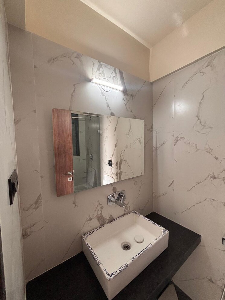 Bathroom, regency-astra 2 Bedroom 875 Sq.Ft. Apartment In Baner Pune 8725957