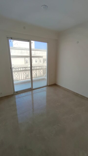 Room in 3 BHK Builder Floor at Signature Global Park 4 and 5, Sohna Sector 36 – for Rent