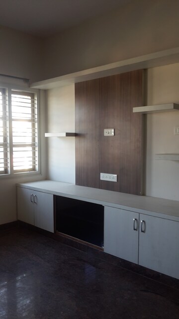 Room in 2 BHK Independent House at Rt Nagar – for Rent