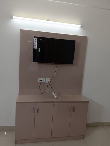 Furnished Amenities in 1 BHK Apartment at Signature Global Synera, Sector 81 – for Rent