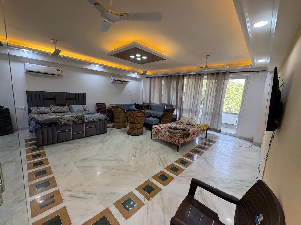 4 BHK + Pooja Room,Servant Room,Extra Room Builder Floor For Rent in Uppal Gurgaon 99