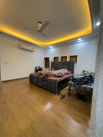Living Room in 4 BHK Builder Floor at Uppal Gurgaon 99, Sector 99 – for Rent