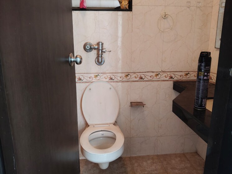 Bathroom, lake-florence 2 Bedroom 985 Sq.Ft. Apartment In Powai Mumbai 8723925
