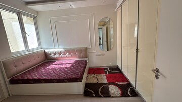 Bedroom in 4 BHK Apartment at DLF Park Place, Sector 54 – for Rent