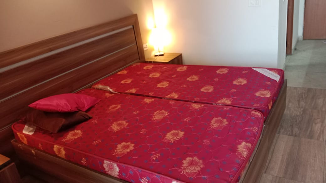 2 BHK + Pooja Room Apartment For Rent in Panchsheel Greens II