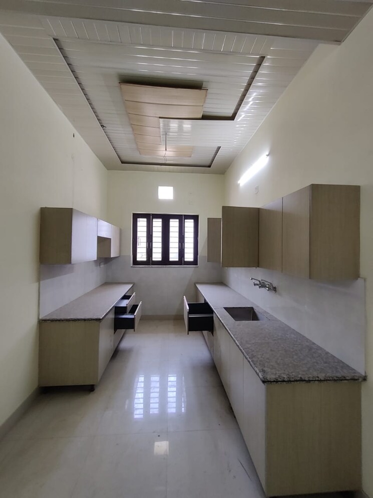 undefined, shimla bypass road 3 Bedroom 85 Sq.Yd. Independent House In Shimla Bypass Road Dehradun 8727118