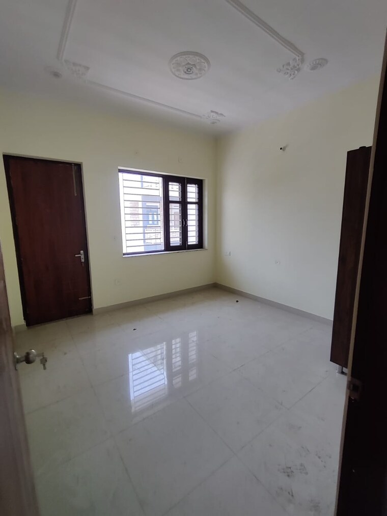 Room, shimla bypass road 3 Bedroom 85 Sq.Yd. Independent House In Shimla Bypass Road Dehradun 8727118