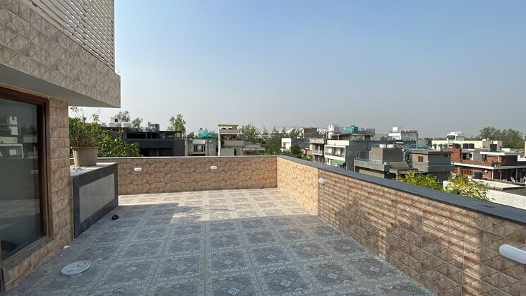 Exterior View, defence colony 3 Bedroom 1953 Sq.Ft. Builder Floor In Defence Colony Delhi 8727202