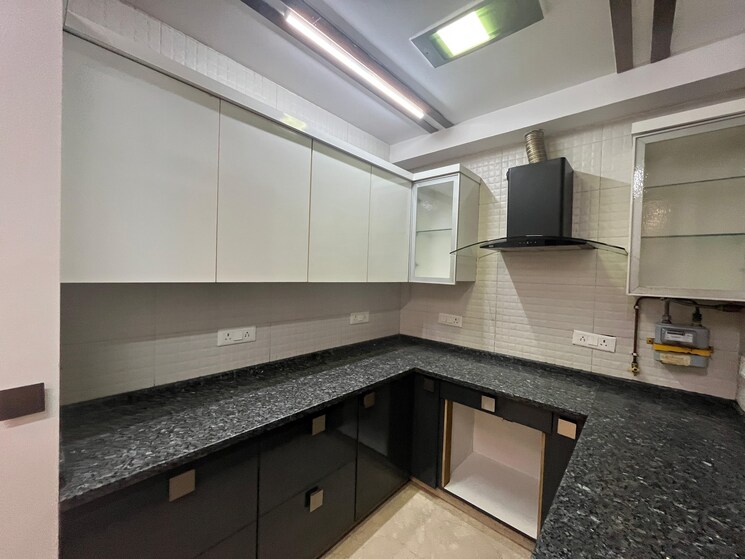 Kitchen, defence colony 3 Bedroom 1953 Sq.Ft. Builder Floor In Defence Colony Delhi 8727202