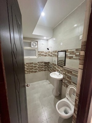 Bathroom in 2 BHK Apartment at Gms Road – for Sale