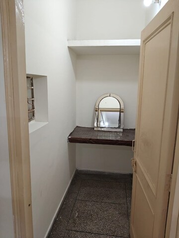  4 BHK Builder Floor at Sector 12 – for Rent