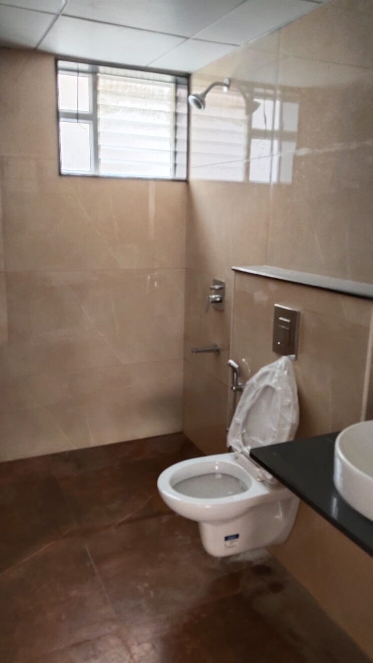 Bathroom, esteem-kings-court 4 Bedroom 2800 Sq.Ft. Apartment In Jp Nagar Bangalore 8727227