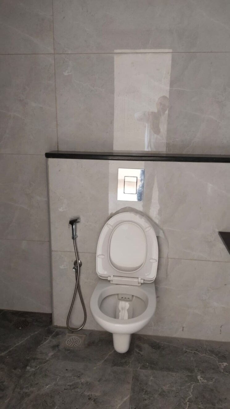 Bathroom, esteem-kings-court 4 Bedroom 2800 Sq.Ft. Apartment In Jp Nagar Bangalore 8727227