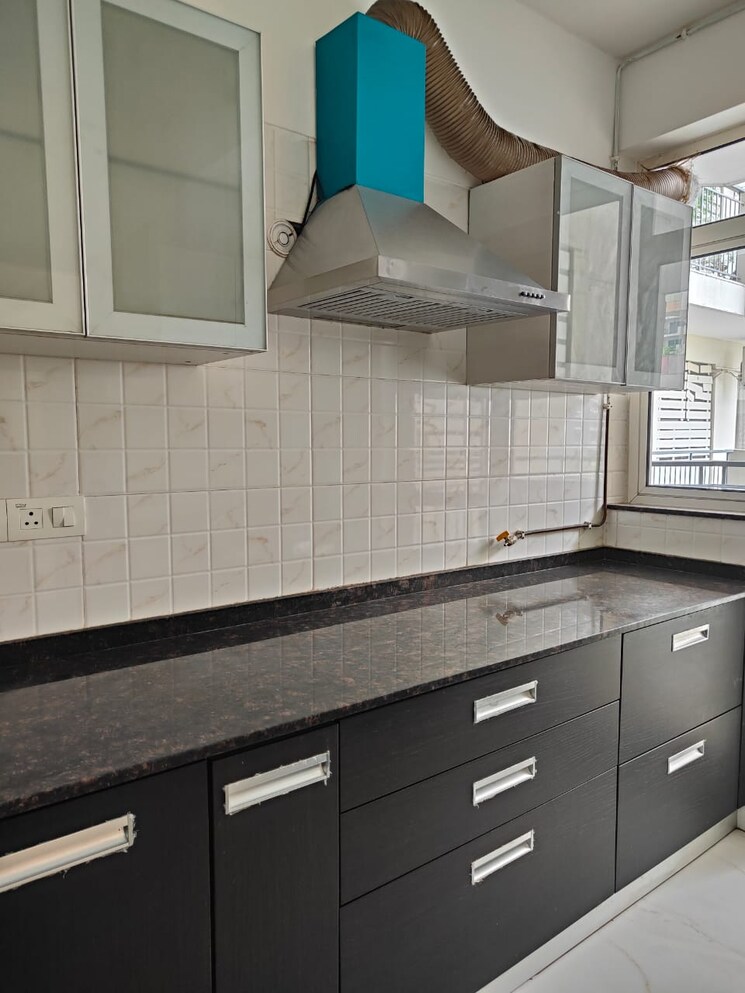 Kitchen, pareena-coban-residences 3 Bedroom 1997 Sq.Ft. Apartment In Sector 99a Gurgaon 8727249