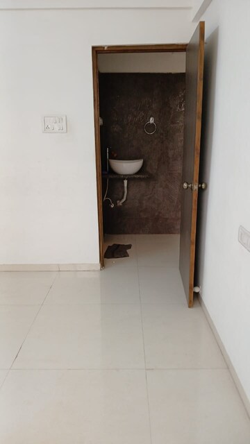 2 BHK Apartment For Rent in Gayetri Apartment, Ambernath