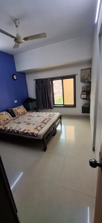 Room in 2 BHK Apartment at Kalwa – for Sale