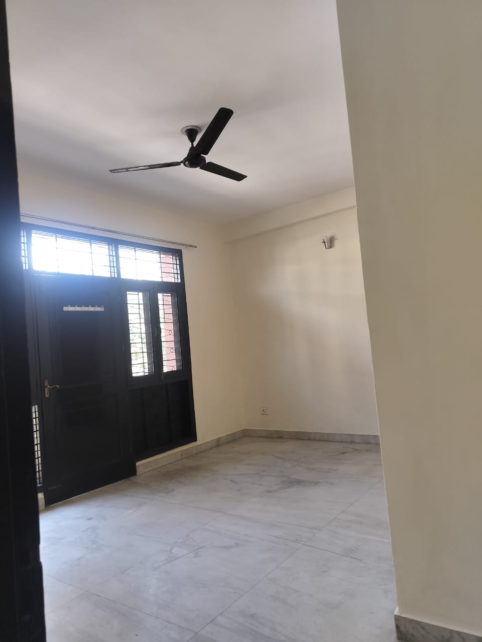 2 BHK Builder Floor For Rent in Sector 52