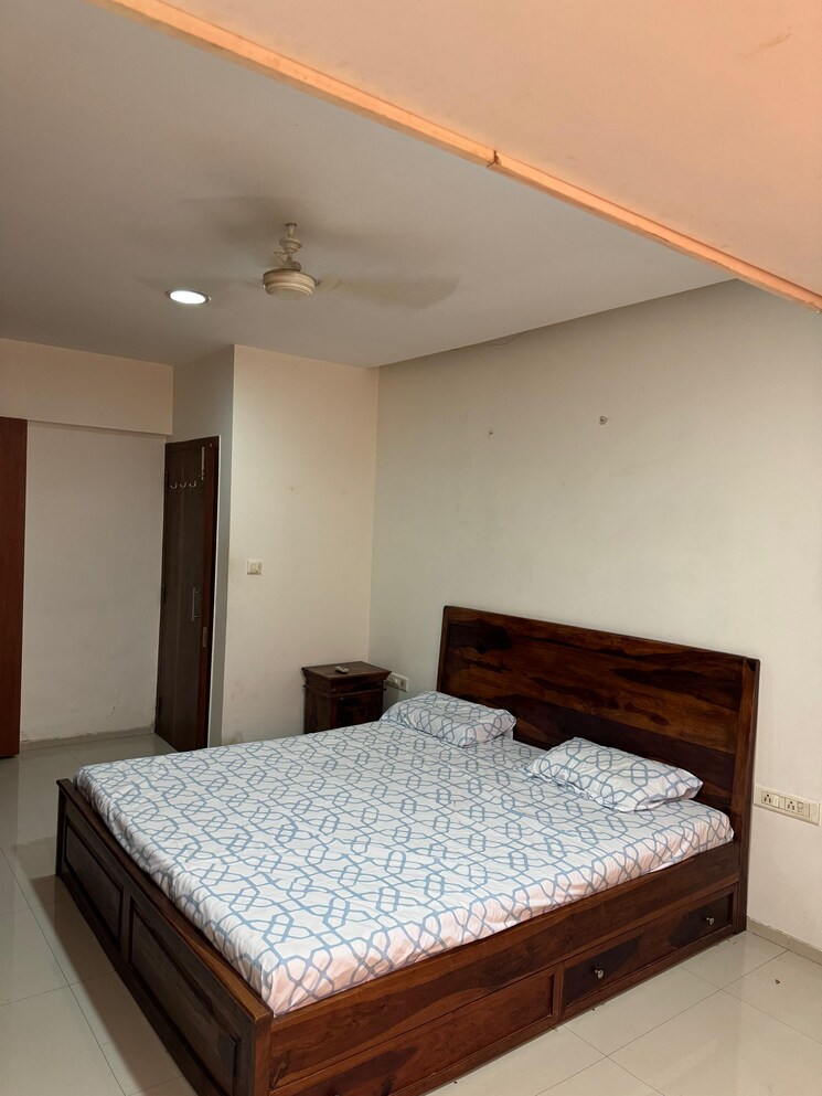 Bedroom, saraswati-chs-vile-parle-west 2 Bedroom 720 Sq.Ft. Apartment In Vile Parle West Mumbai 8727551