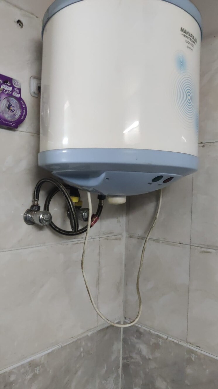 undefined, krishna nagar 3 Bedroom 910 Sq.Ft. Builder Floor In Krishna Nagar Delhi 8727508