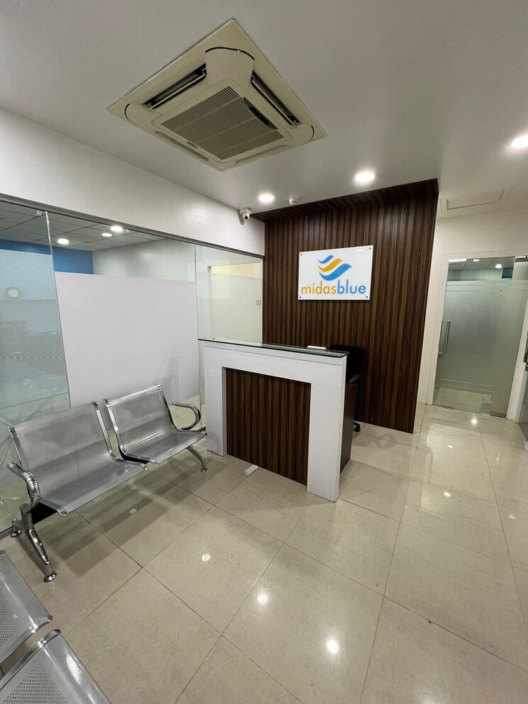 Living Room, magarpatta-city-pentagon Commercial Office Space 2466 Sq.Ft. In Hadapsar Pune 8727540