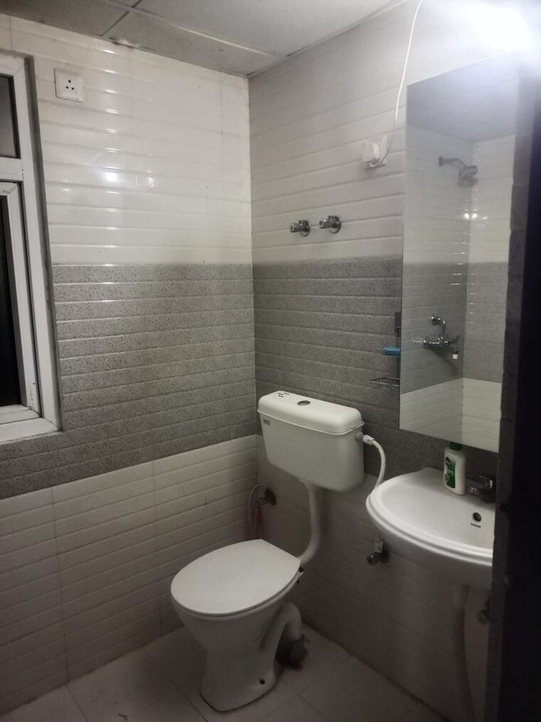 Bathroom, vatika-india-next 2 Bedroom 1040 Sq.Ft. Builder Floor In Sector 82 Gurgaon 8727621