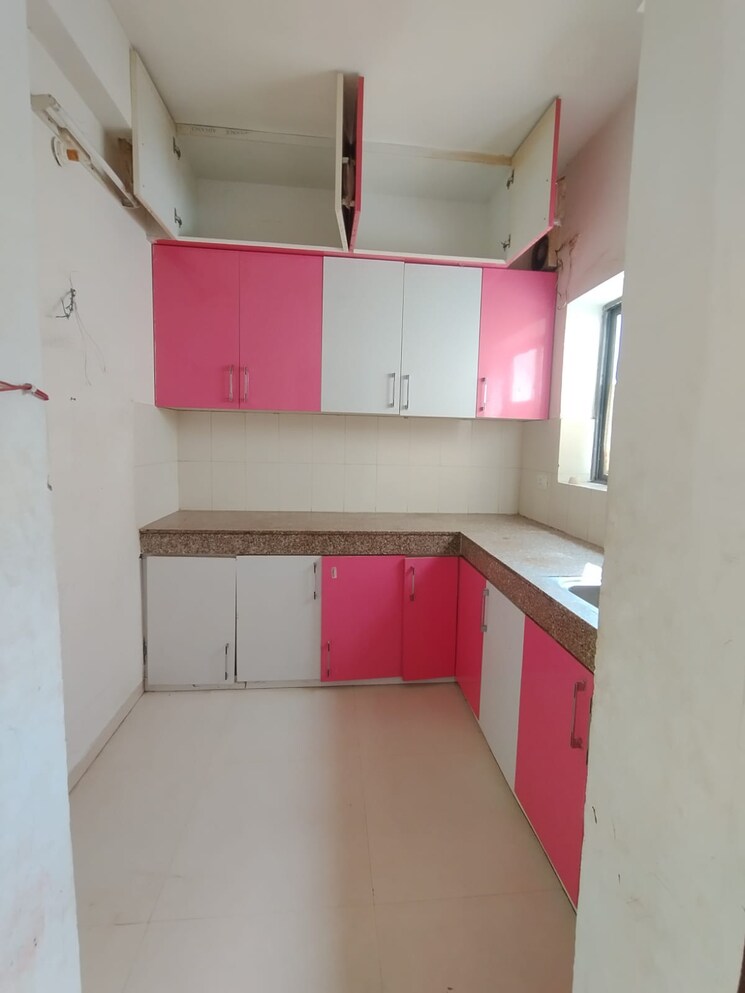 Kitchen, vatika-india-next 2 Bedroom 1040 Sq.Ft. Builder Floor In Sector 82 Gurgaon 8727621