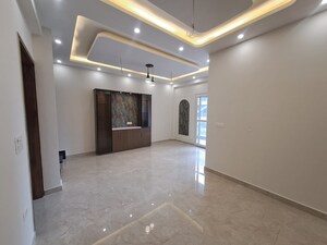 Room in 3 BHK Independent House at Dehradun Cantt – for Sale