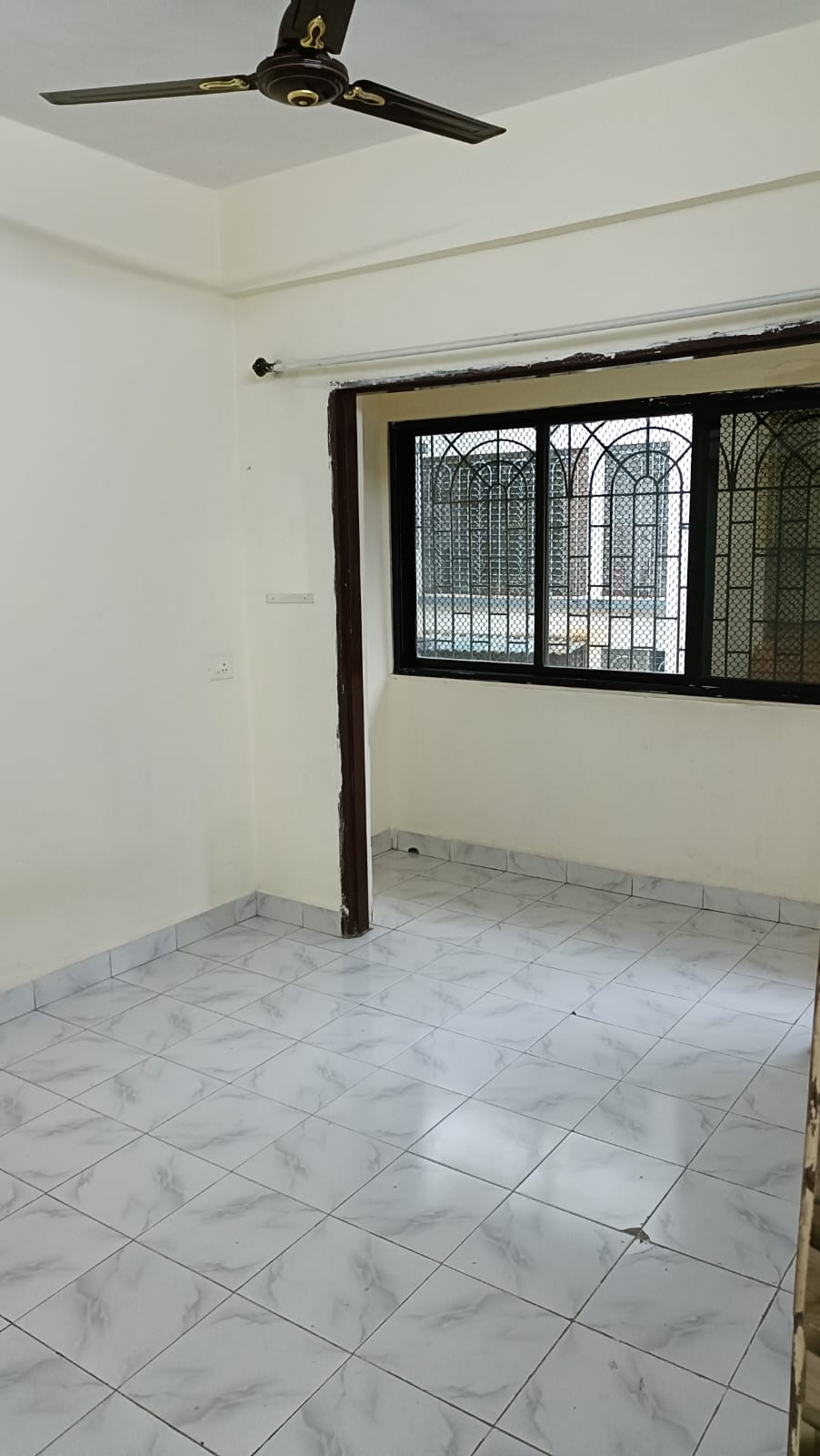 2 BHK 810 Sq.Ft. Apartment in Sai Vinayak CHS