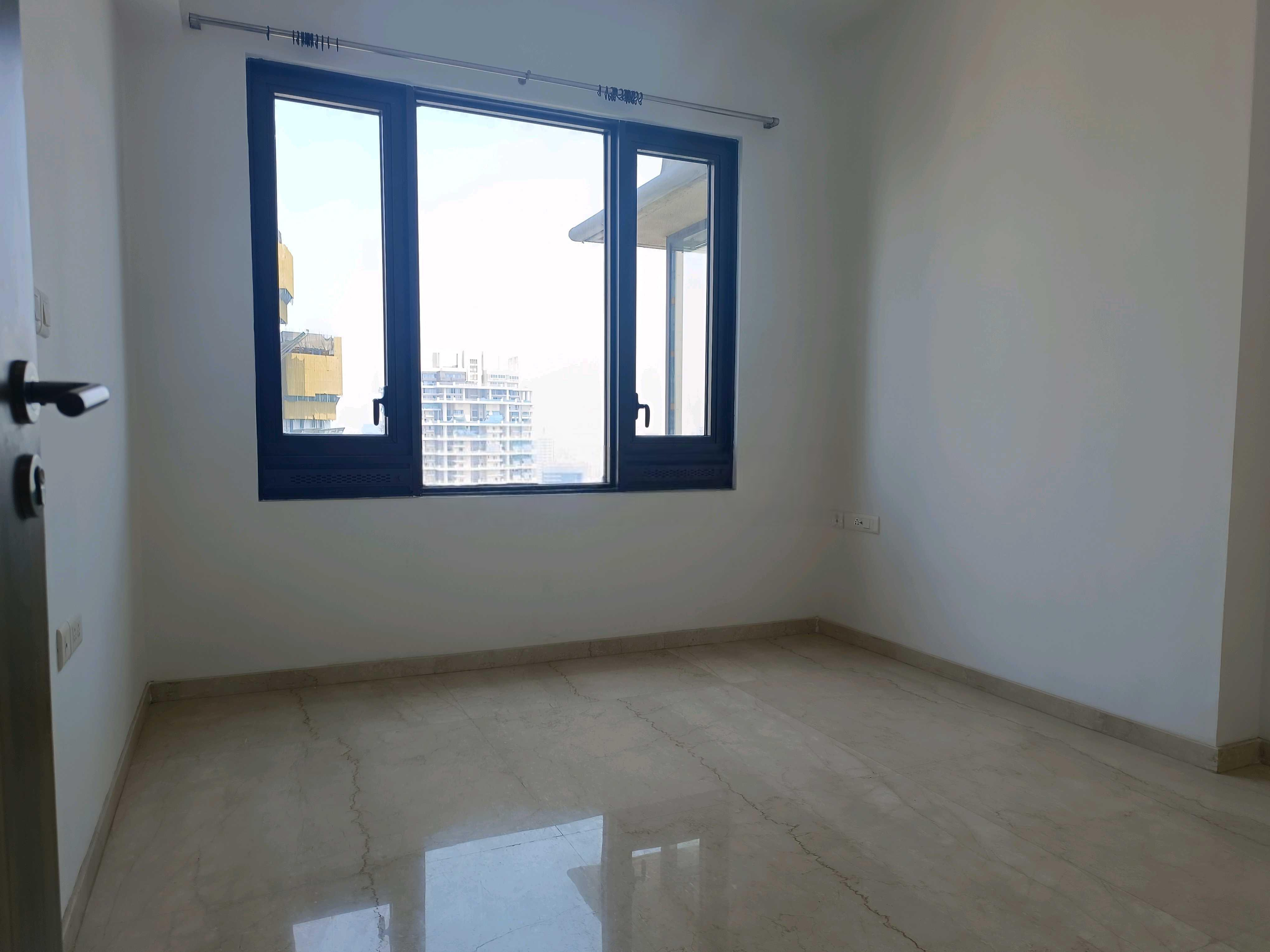 2 BHK + Servant Room Apartment For Rent in Lodha Complex Lower Parel