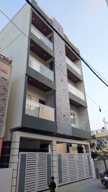 6+ BHK Independent House For Sale in Hbr Layout
