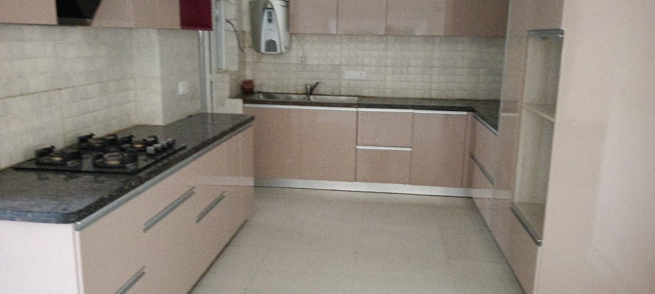 3 BHK + Servant Room Apartment For Sale in Ashirwad Apartment
