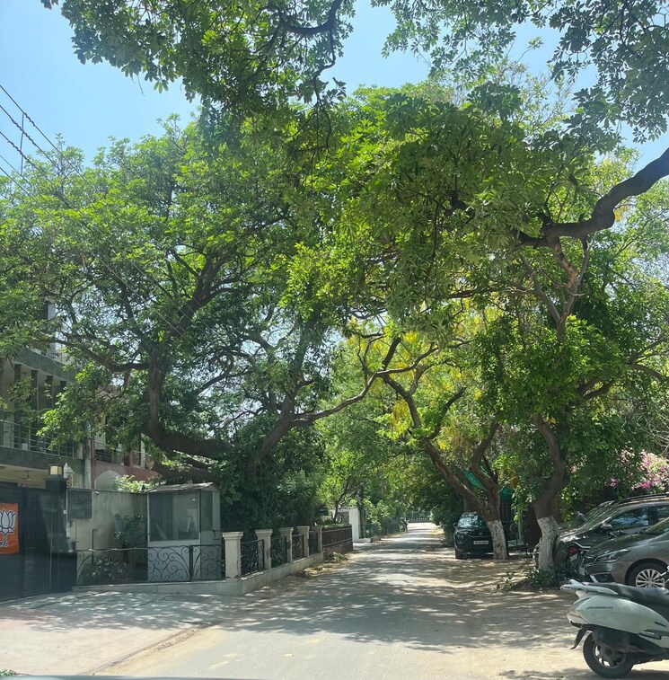 Exterior View, palam vihar 6 Bedroom 543 Sq.Yd. Independent House In Palam Vihar Gurgaon 8727704